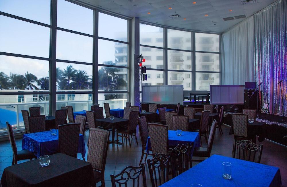 Collins Apartments By Design Suites Miami Beach Exterior photo