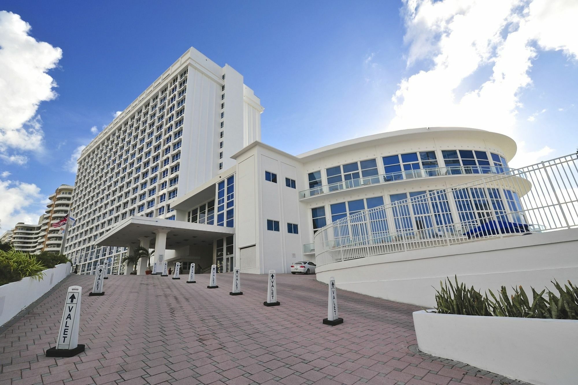 Collins Apartments By Design Suites Miami Beach Exterior photo