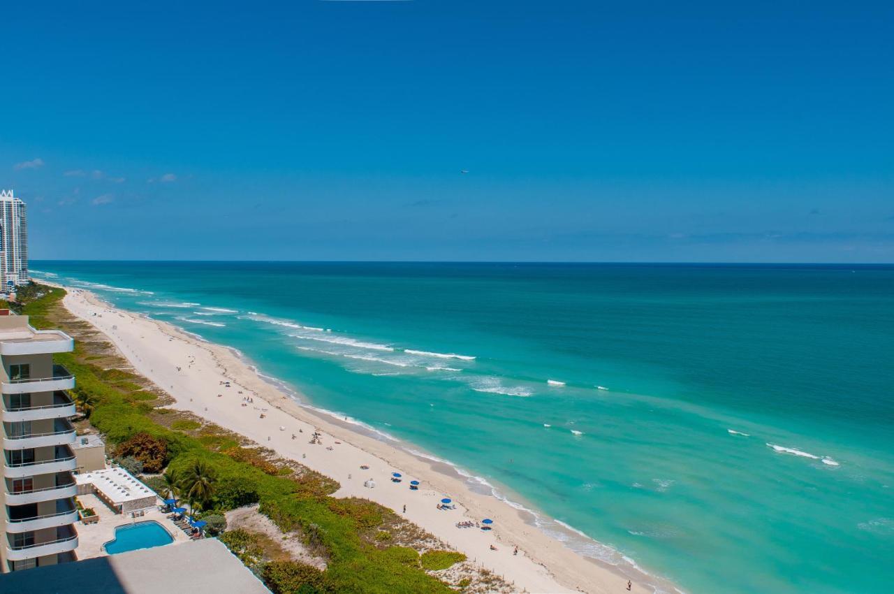 Collins Apartments By Design Suites Miami Beach Room photo