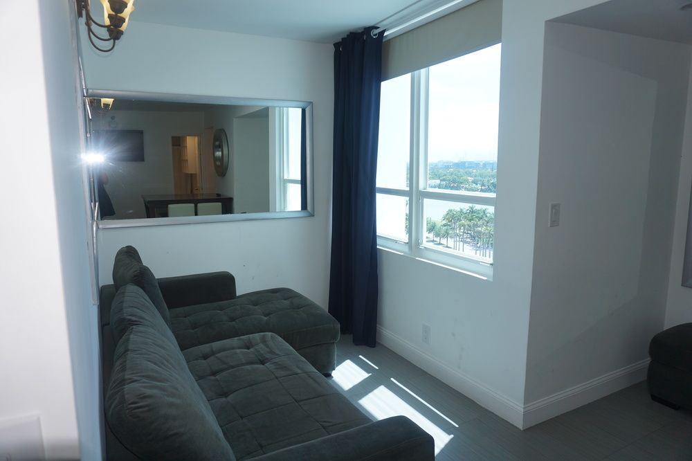 Collins Apartments By Design Suites Miami Beach Exterior photo