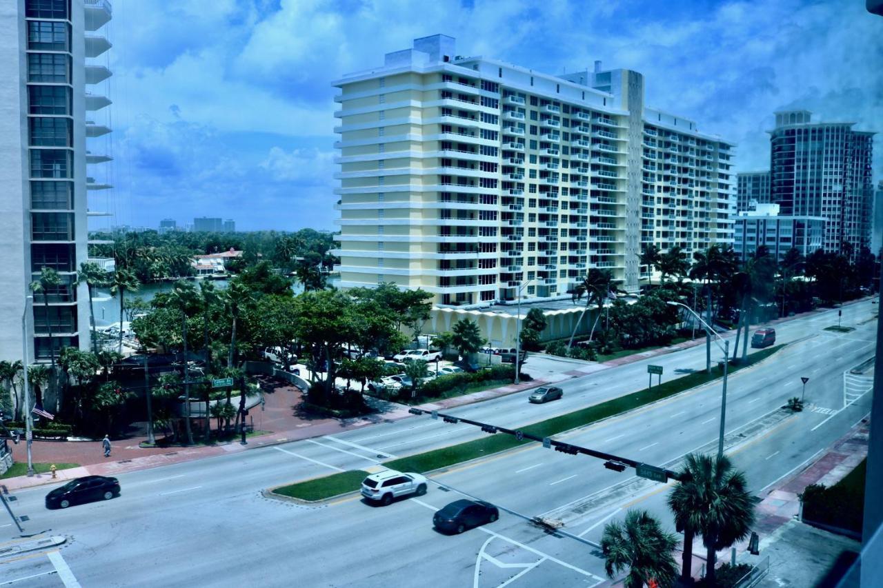 Collins Apartments By Design Suites Miami Beach Exterior photo