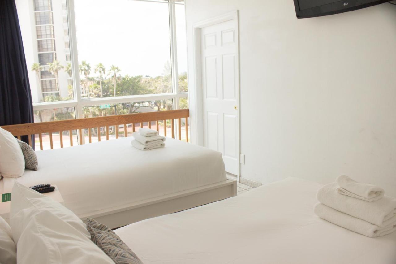 Collins Apartments By Design Suites Miami Beach Exterior photo